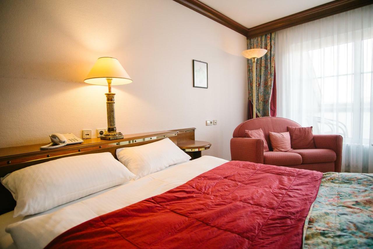 Landhaus Keller - Hotel & Restaurant Malterdingen エクステリア 写真
