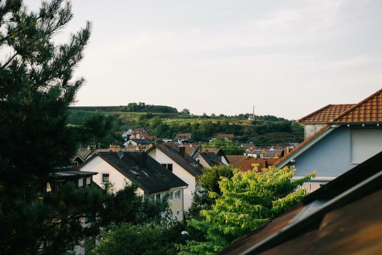 Landhaus Keller - Hotel & Restaurant Malterdingen エクステリア 写真