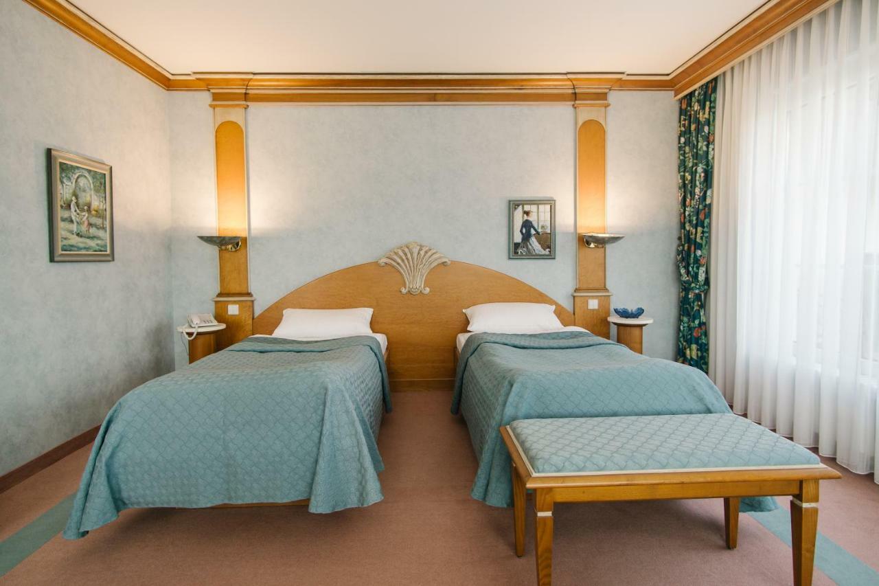 Landhaus Keller - Hotel & Restaurant Malterdingen エクステリア 写真
