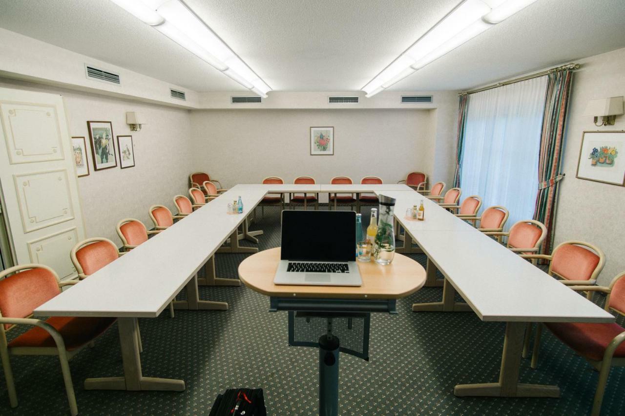 Landhaus Keller - Hotel & Restaurant Malterdingen エクステリア 写真