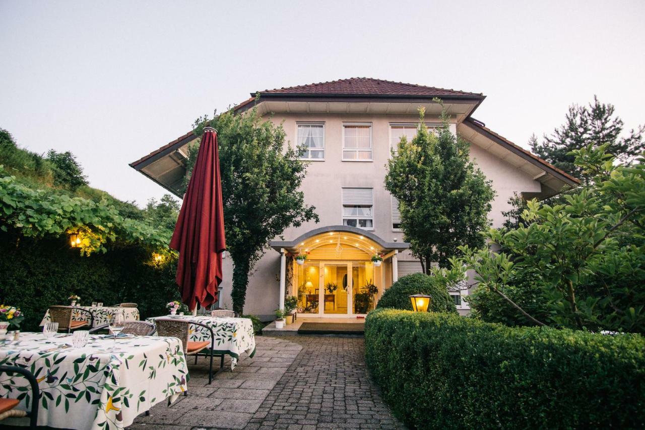 Landhaus Keller - Hotel & Restaurant Malterdingen エクステリア 写真